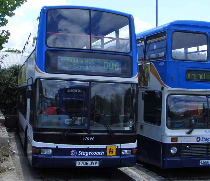 Stagecoach Midlands Dennis Trident Plaxton President 17696